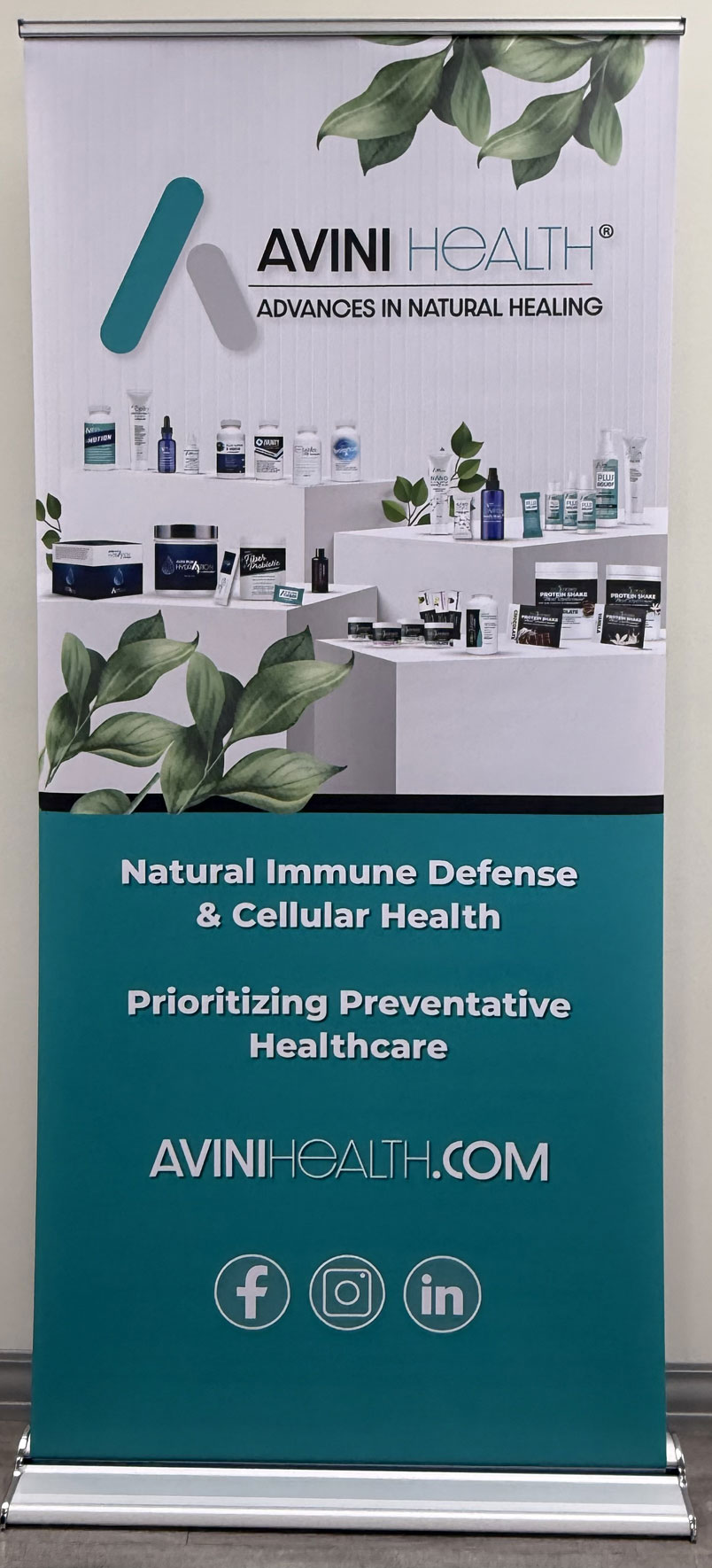 image:Avini Distributor Retractable Banner